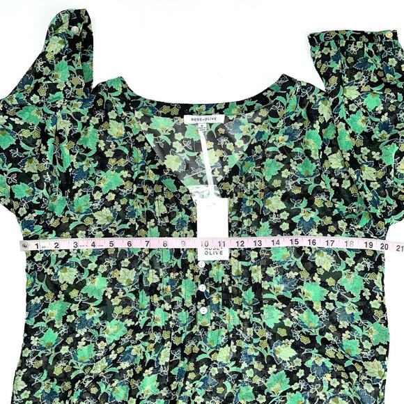NWT Rose & Olive Green Metallic Floral Blouse Size Medium - Picture 11 of 12